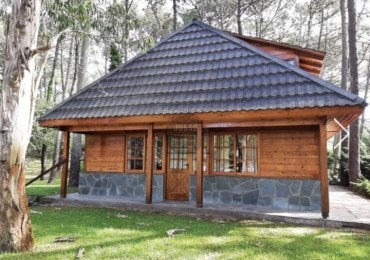 Cabaña Estilo Bariloche en Alquiler en Carilo !